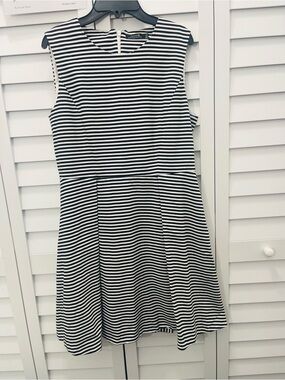 Kate Spade Saturday Black & White Striped Sleeveless Fit & Flare Dress Size 10